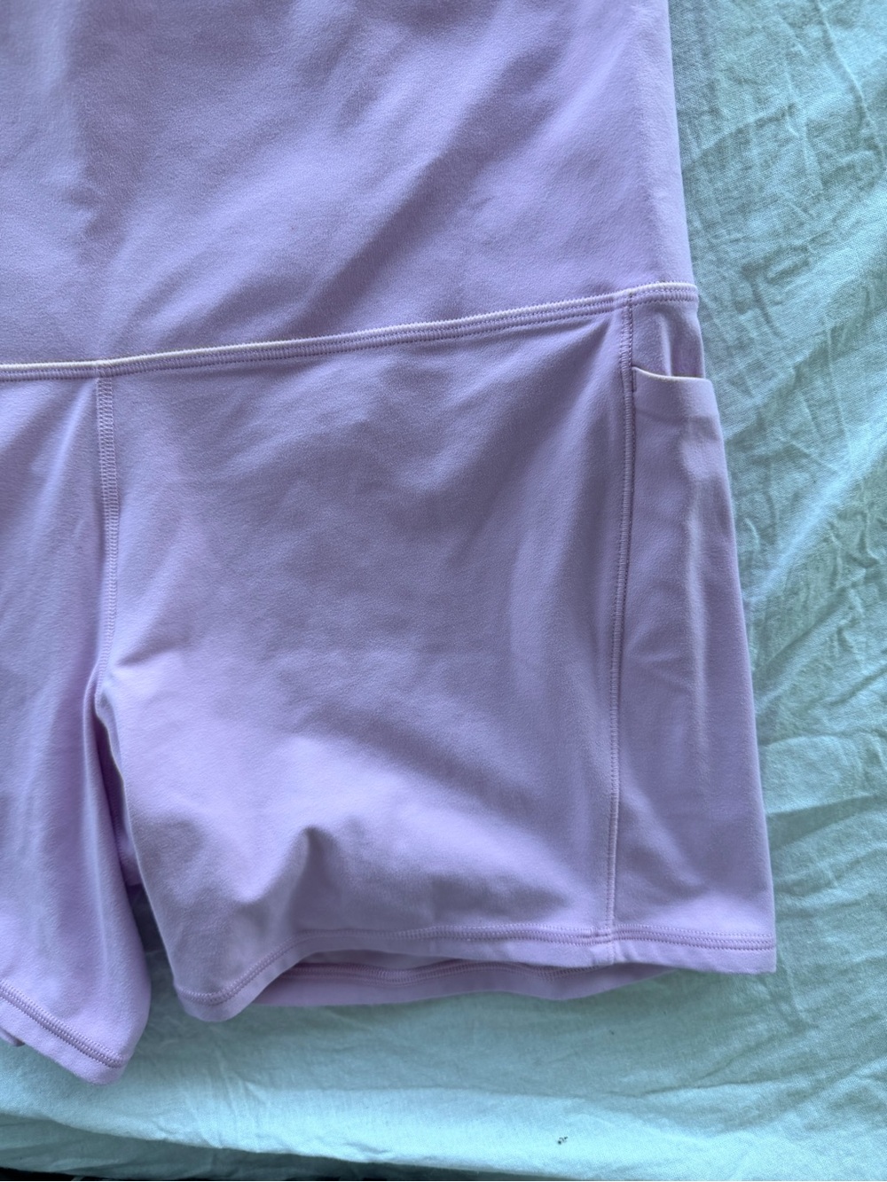 Athleta Lilac Seamless Sports Bra & High-Waist Bike Shorts Set - Picture 4 of 8
